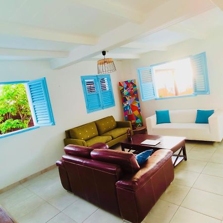 Location Maison Bleue Avec Piscine Privative Au Carbet Martinique Le Carbet Eksteriør bilde