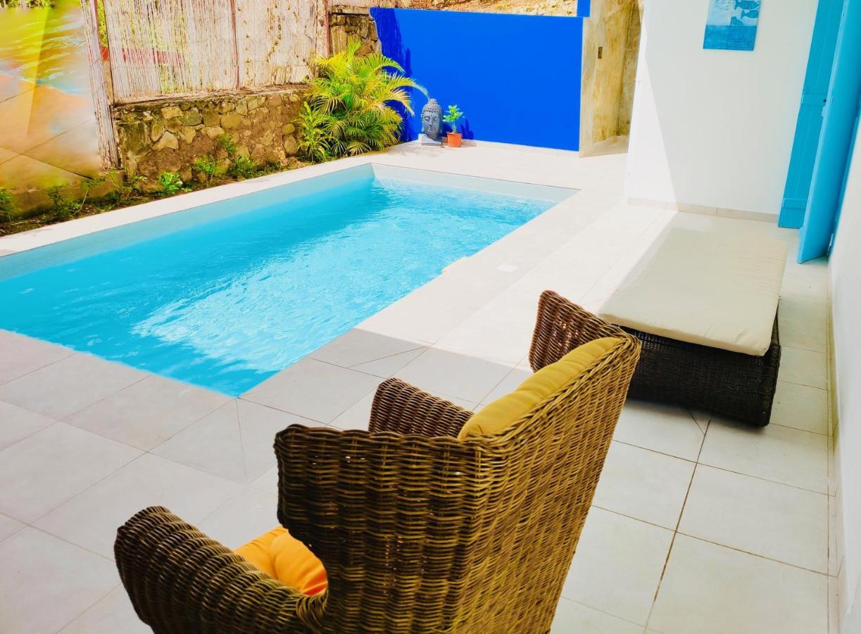 Location Maison Bleue Avec Piscine Privative Au Carbet Martinique Le Carbet Eksteriør bilde