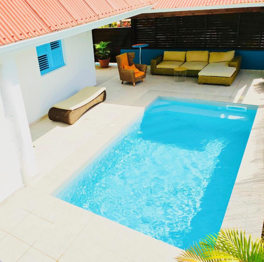 Location Maison Bleue Avec Piscine Privative Au Carbet Martinique Le Carbet Eksteriør bilde
