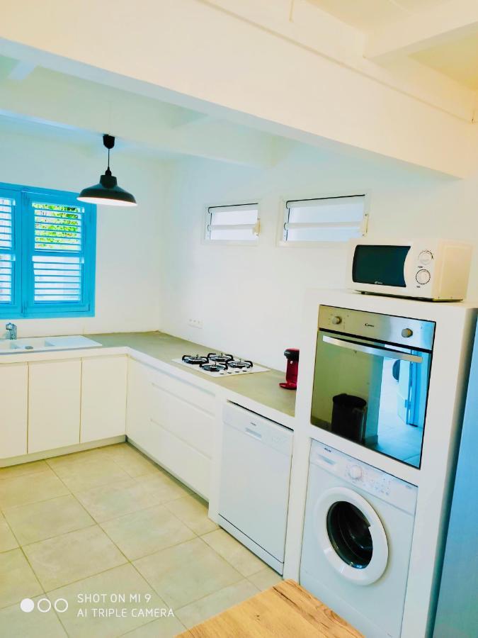 Location Maison Bleue Avec Piscine Privative Au Carbet Martinique Le Carbet Eksteriør bilde