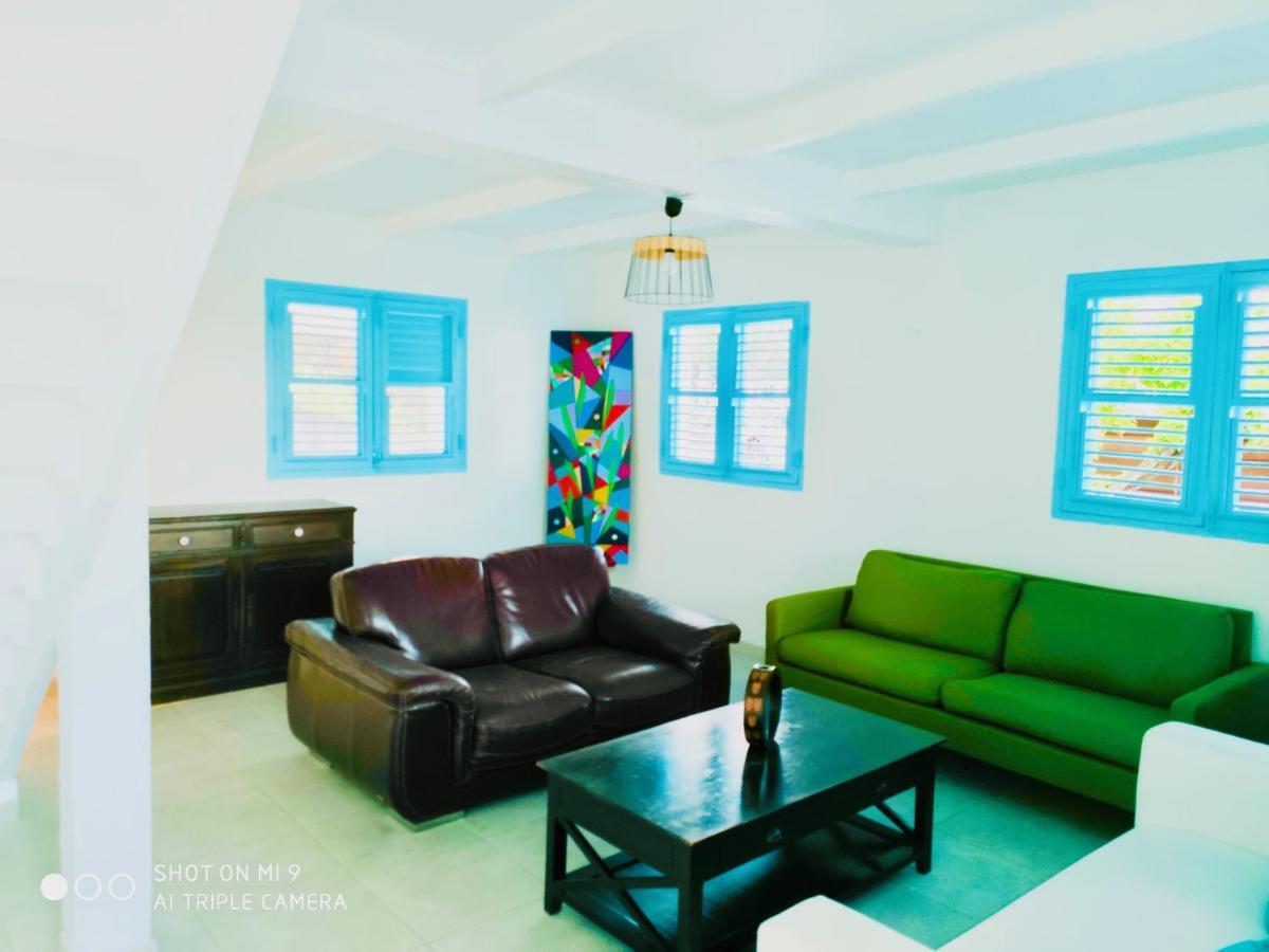 Location Maison Bleue Avec Piscine Privative Au Carbet Martinique Le Carbet Eksteriør bilde